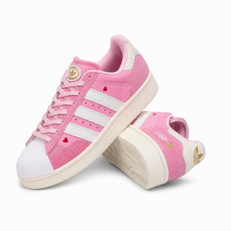 Adidas Superstar – Sneakers Lifestyle à Détails Cœur